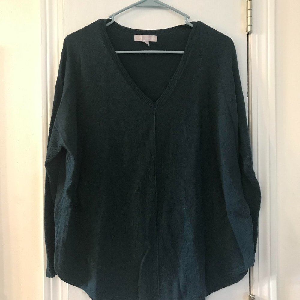 Chelsea 28 V Neck Sweater